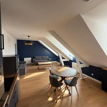 Appartement Le Reflet Du Vieux-marche *